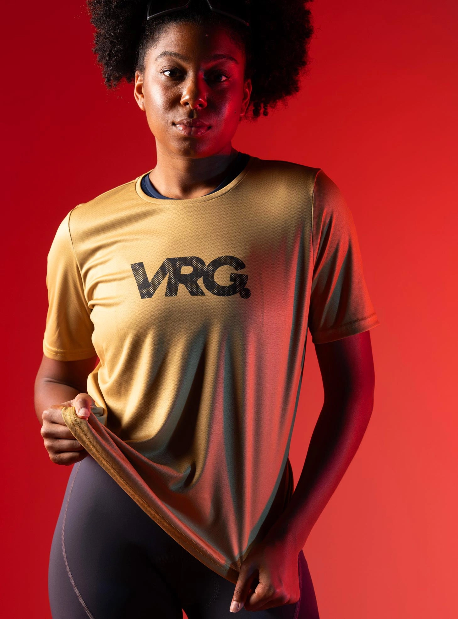 1201 VRG TECH TEE GOLD - WOMEN