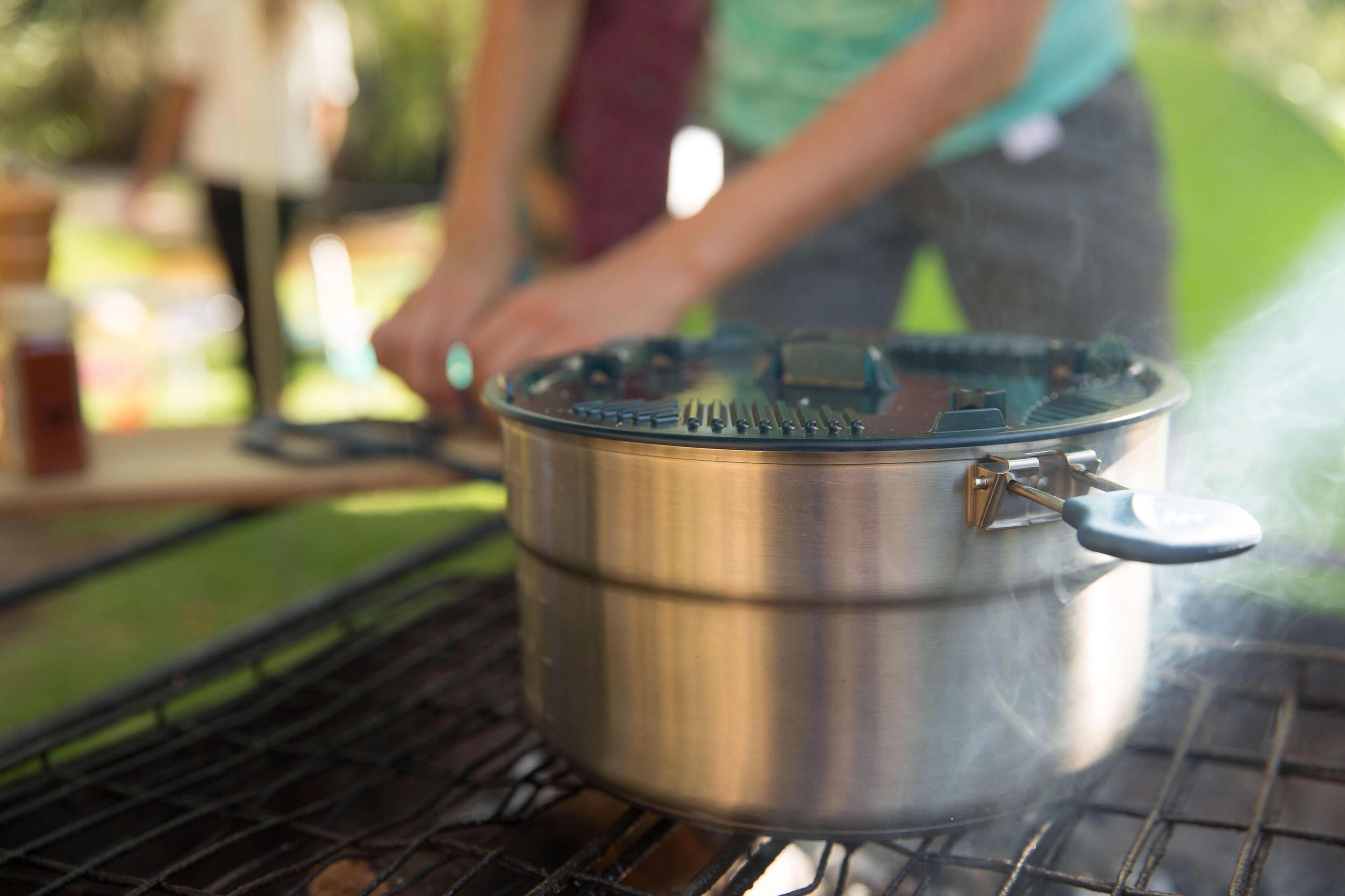 Quechua 500 Stainless Steel Non-Stick Camping Cookset – 14-Piece for 2 People