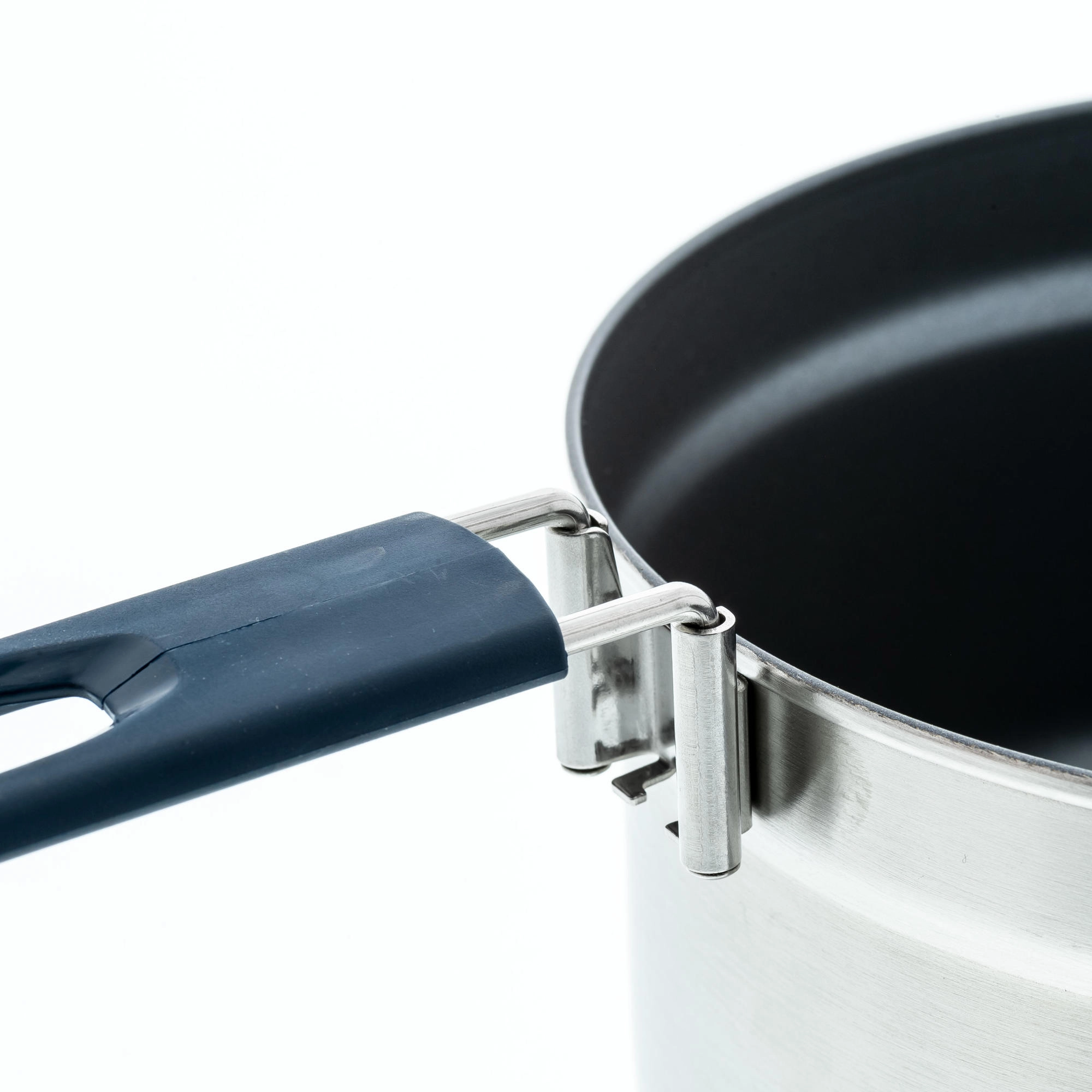 Quechua 500 Stainless Steel Non-Stick Camping Cookset – 14-Piece for 2 People